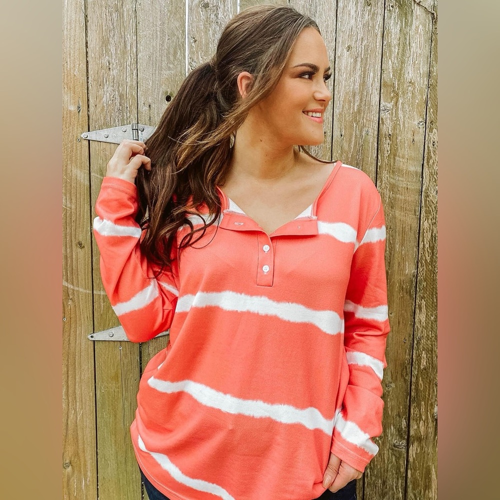 Boutique Tangerine and White Light Weight Long Sleeve Top Women’s Size 2X